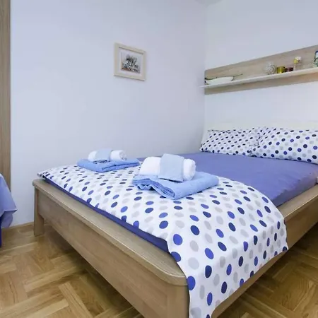 Rosy Apartment Makarska